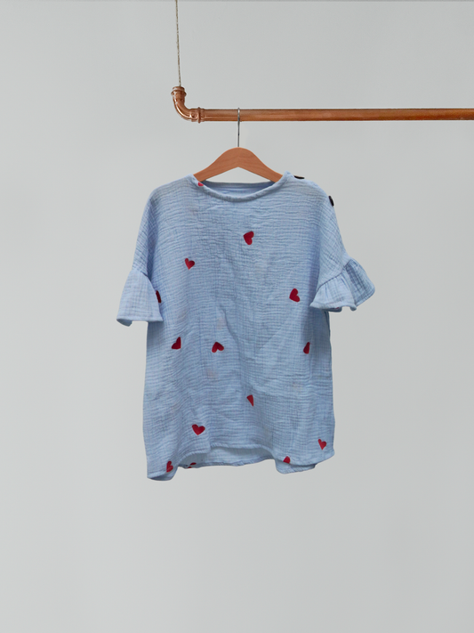 Top mit Flügelchen, Kinder - Musselin blau Herz