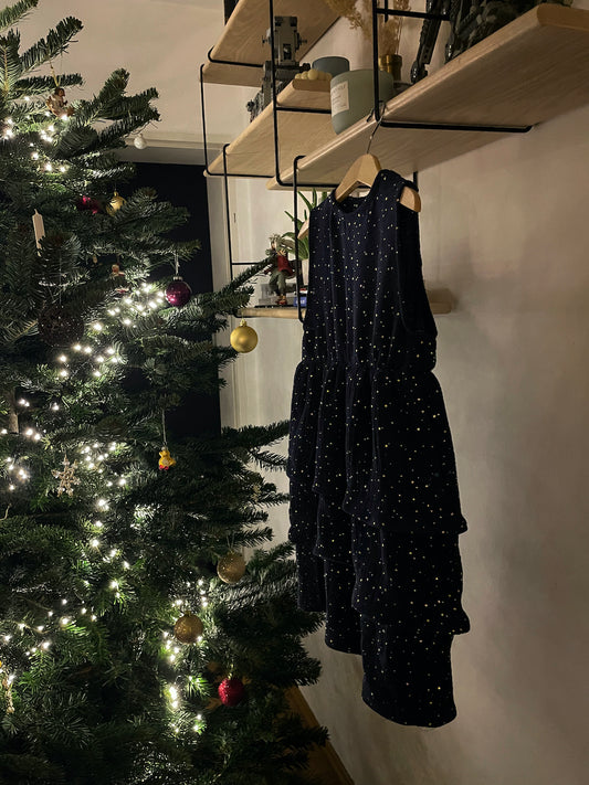 Musselin gestuftes Kinder Kleid - Midnight Gold